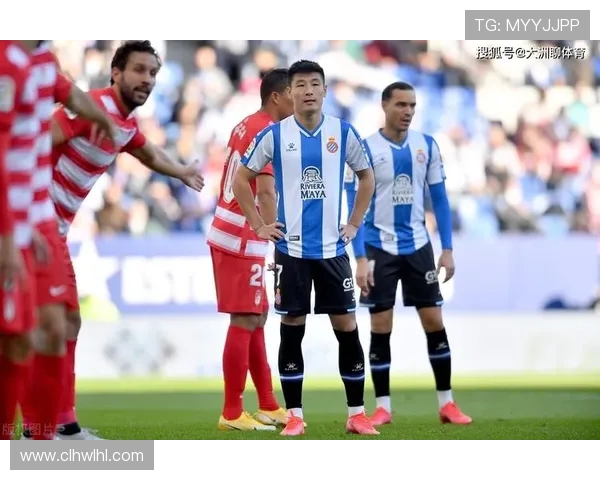 桑德兰官方推特盛赞中卫巴拉德的精彩表现引发球迷热议与期待